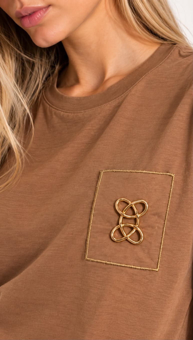 Remera con Aplique Importado - Imagen 3