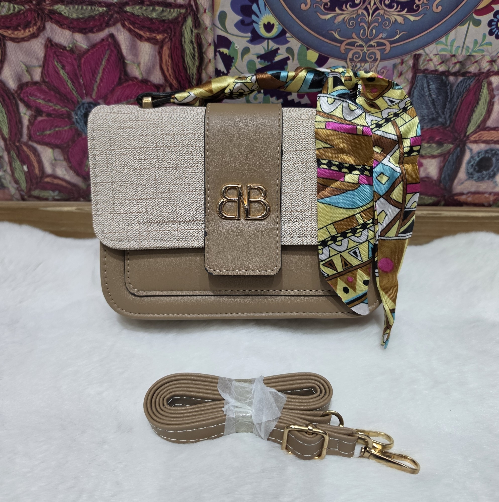 Hermoso Modelo de  Carterita Morral de Cuero Pu  Excelente Calidad - Imagen 4