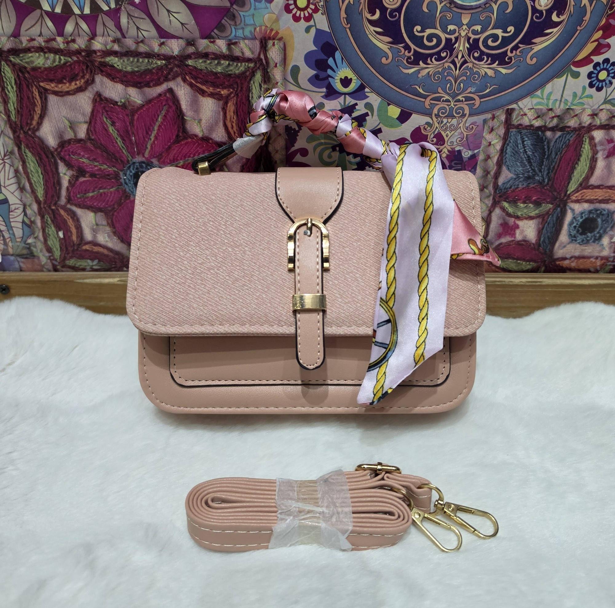 Hermoso Modelo de  Carterita Morral de Cuero Pu  Excelente Calidad - Imagen 2