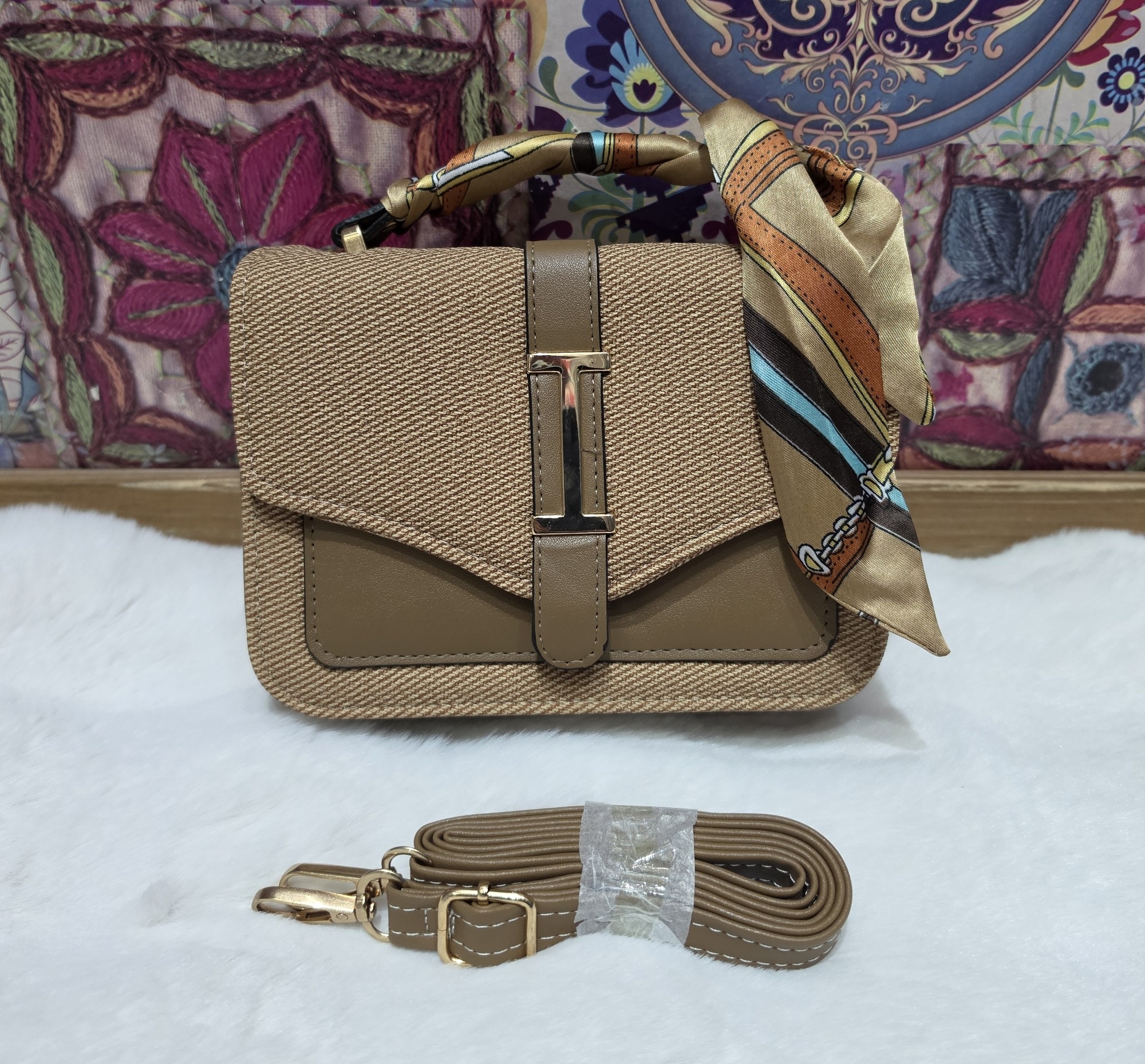 Hermoso Modelo de  Carterita Morral de Cuero Pu  Excelente Calidad - Imagen 2