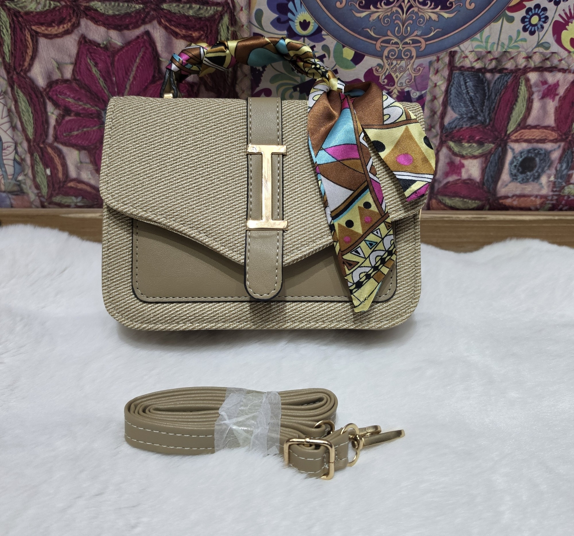 Hermoso Modelo de  Carterita Morral de Cuero Pu  Excelente Calidad - Imagen 3