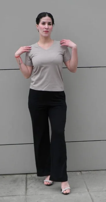 Remera Escote V Algodón con Lycra