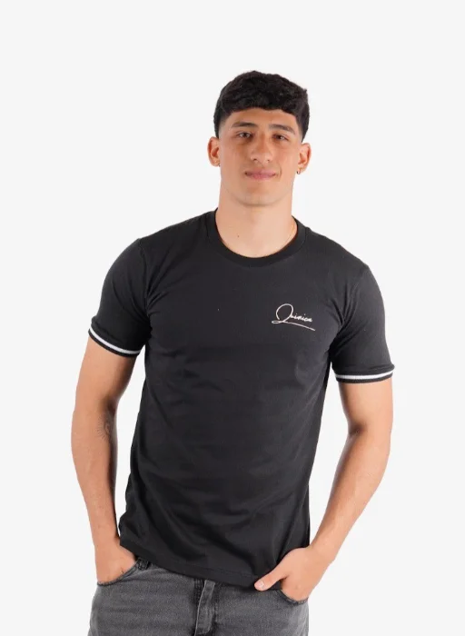Remera con Puño Tejido