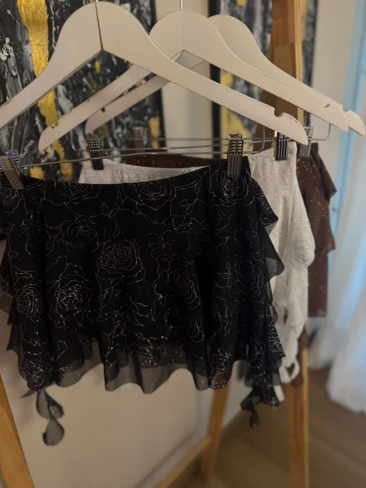 Short Pollera con Volados Shein
