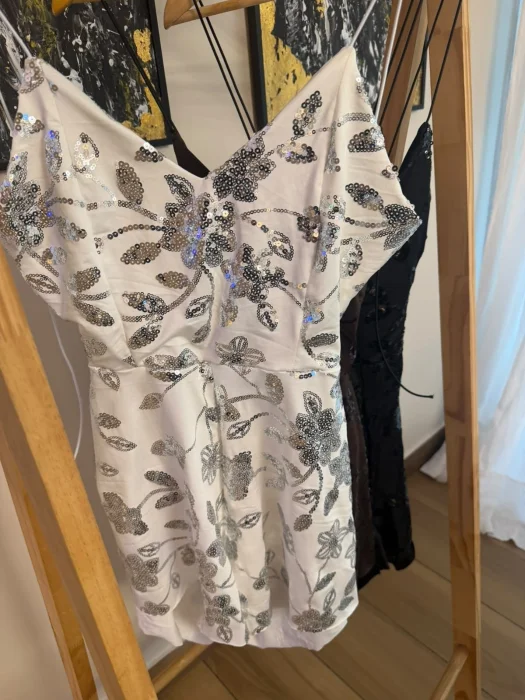 Vestido de Lentejuelas Forrado Butter