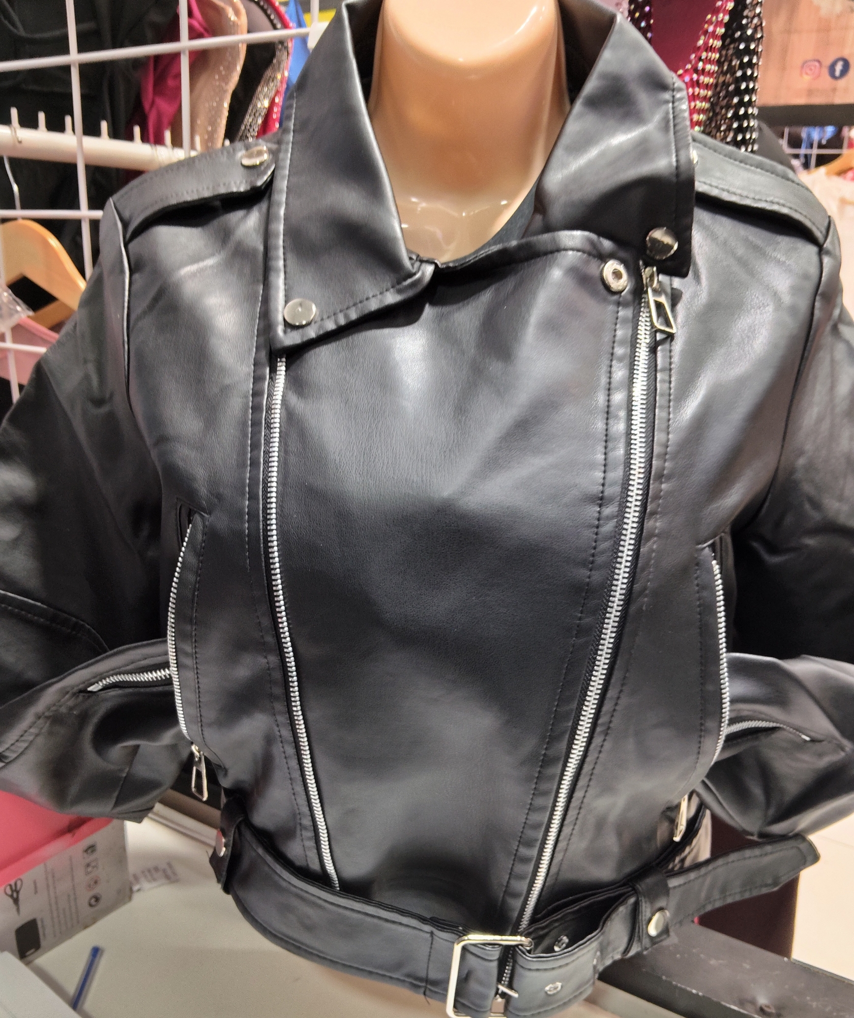 Campera. Eco Cuero - Imagen 2