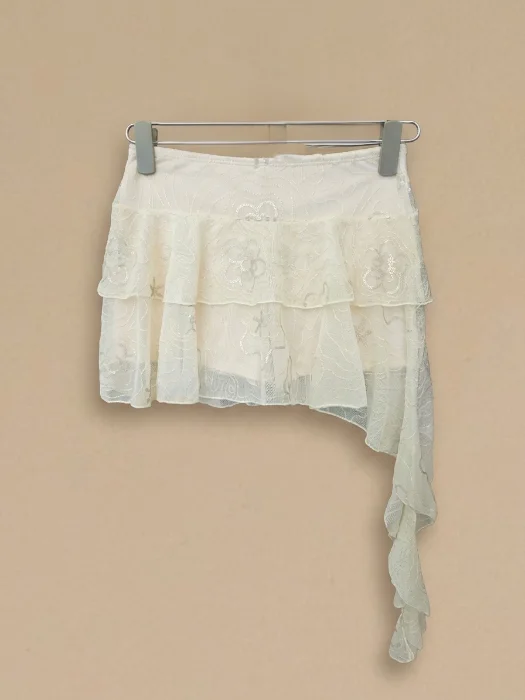  Pollera Short con Cola al Costado Largo Tul Bordado