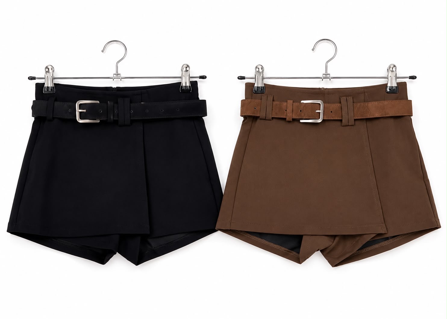 Mini Short con Cinto - 5433ce9f-745d-4a15-8976-b61ec1d8f1a6.jpeg