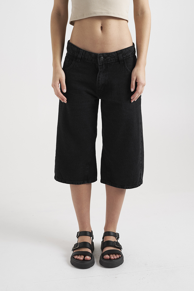 4029 Bermuda Negra  Bolsillo Tapita - HER%20JEANS%2016752.jpg