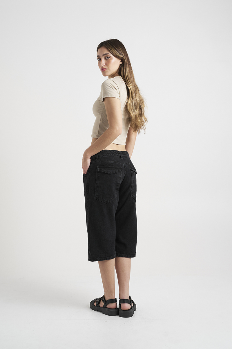 4029 Bermuda Negra  Bolsillo Tapita - HER%20JEANS%2016729.jpg