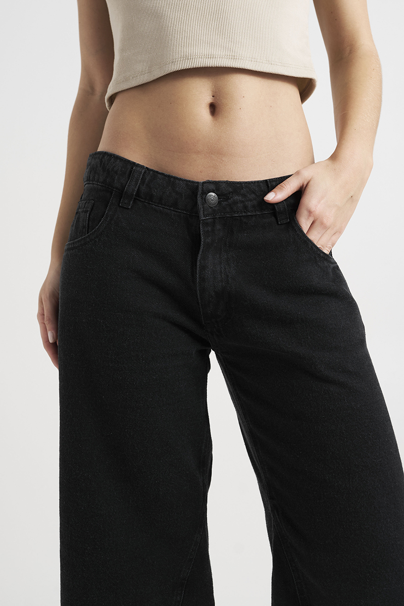 4029 Bermuda Negra  Bolsillo Tapita - HER%20JEANS%2016757.jpg