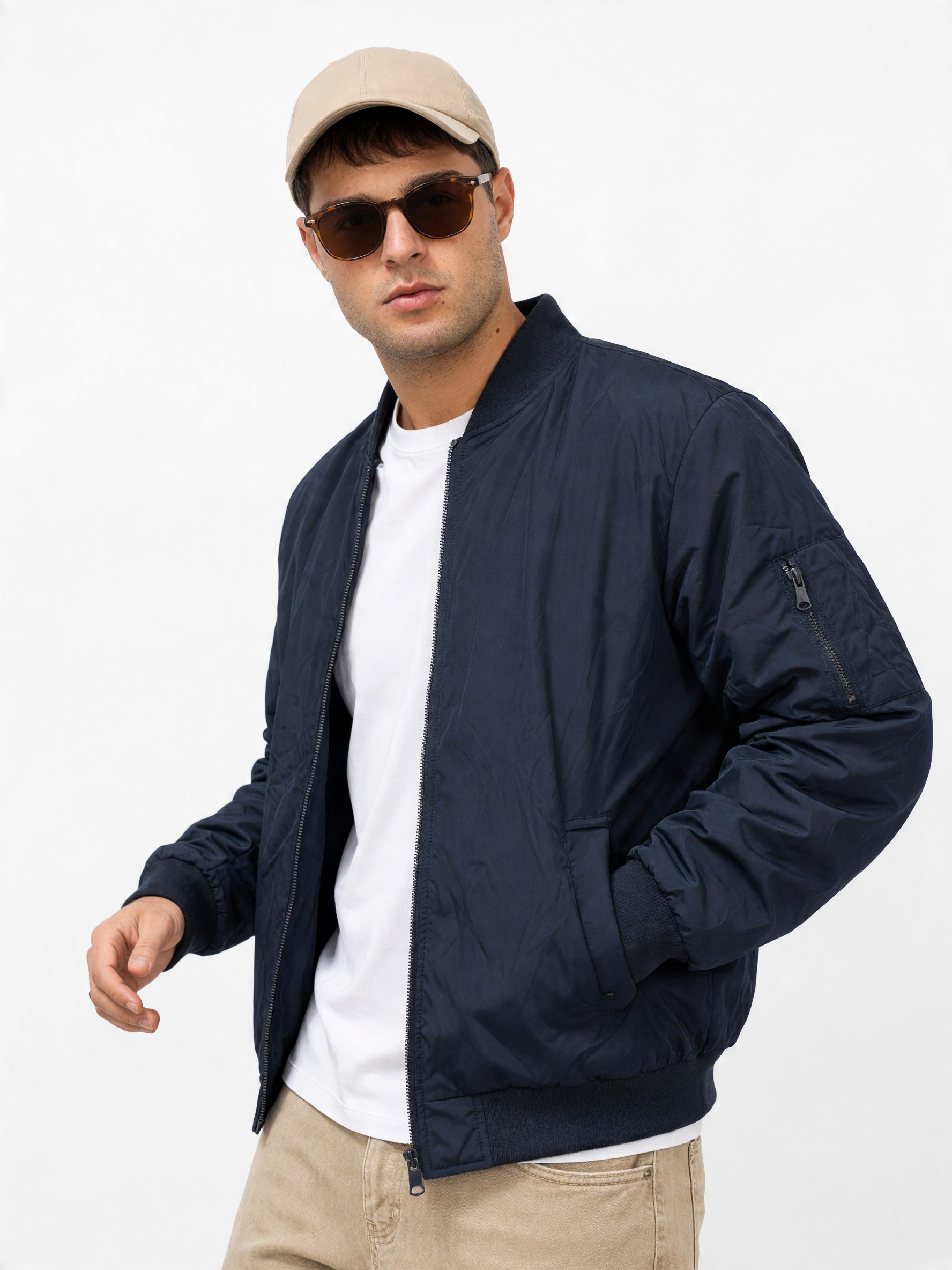 Art-6806 Campera Bomber Rompeviento Forrada - IMG_4261%20(Modelos%20Fashion%20IA)%20(2).jpg