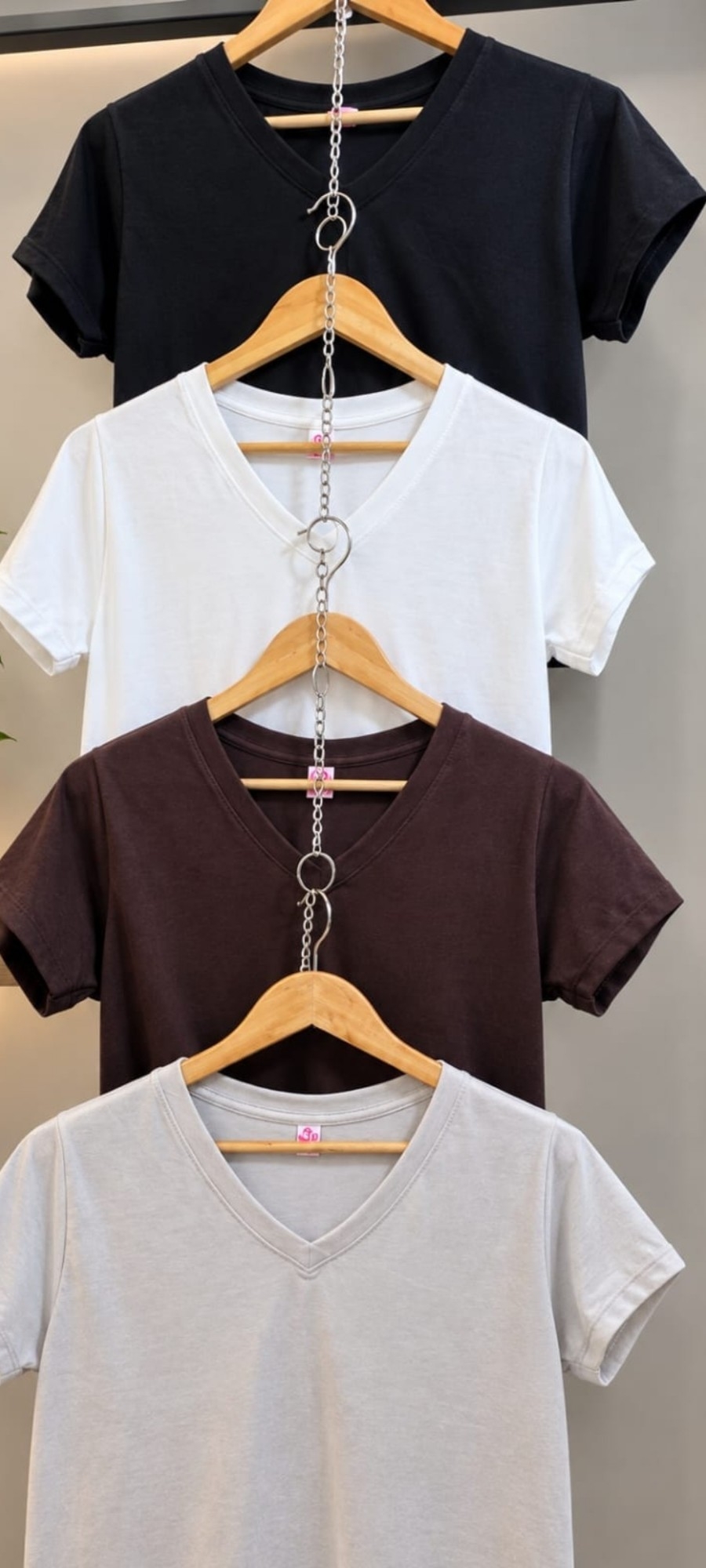 Remera Cuello en V - Imagen 2