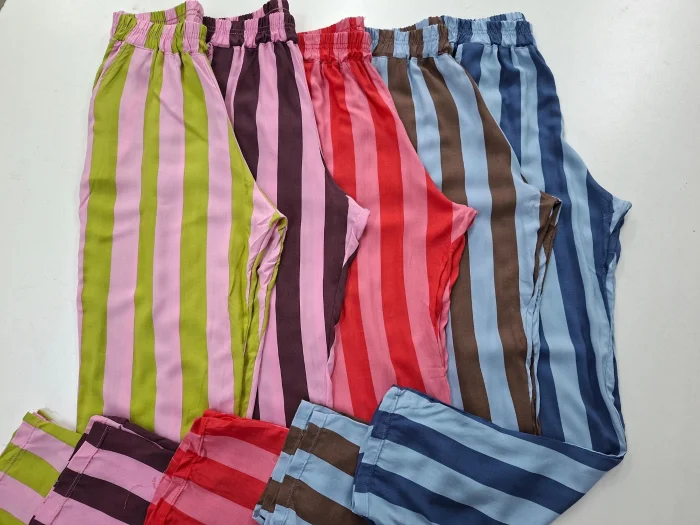 Pantalón Rayado.