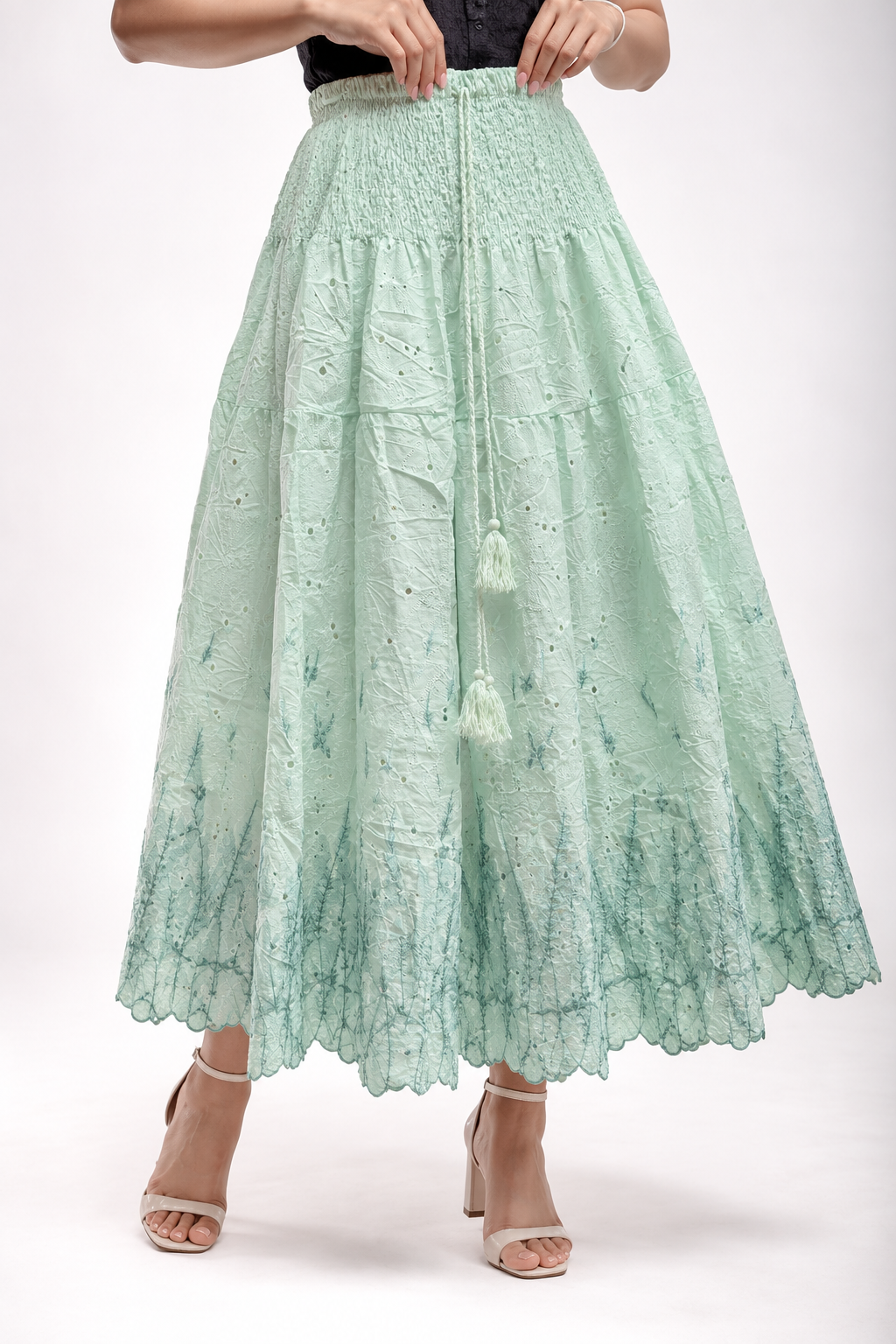 Brodery Pollera - Falda%20maxi%20menta%20bordada%20en%20estudio%20(1).png