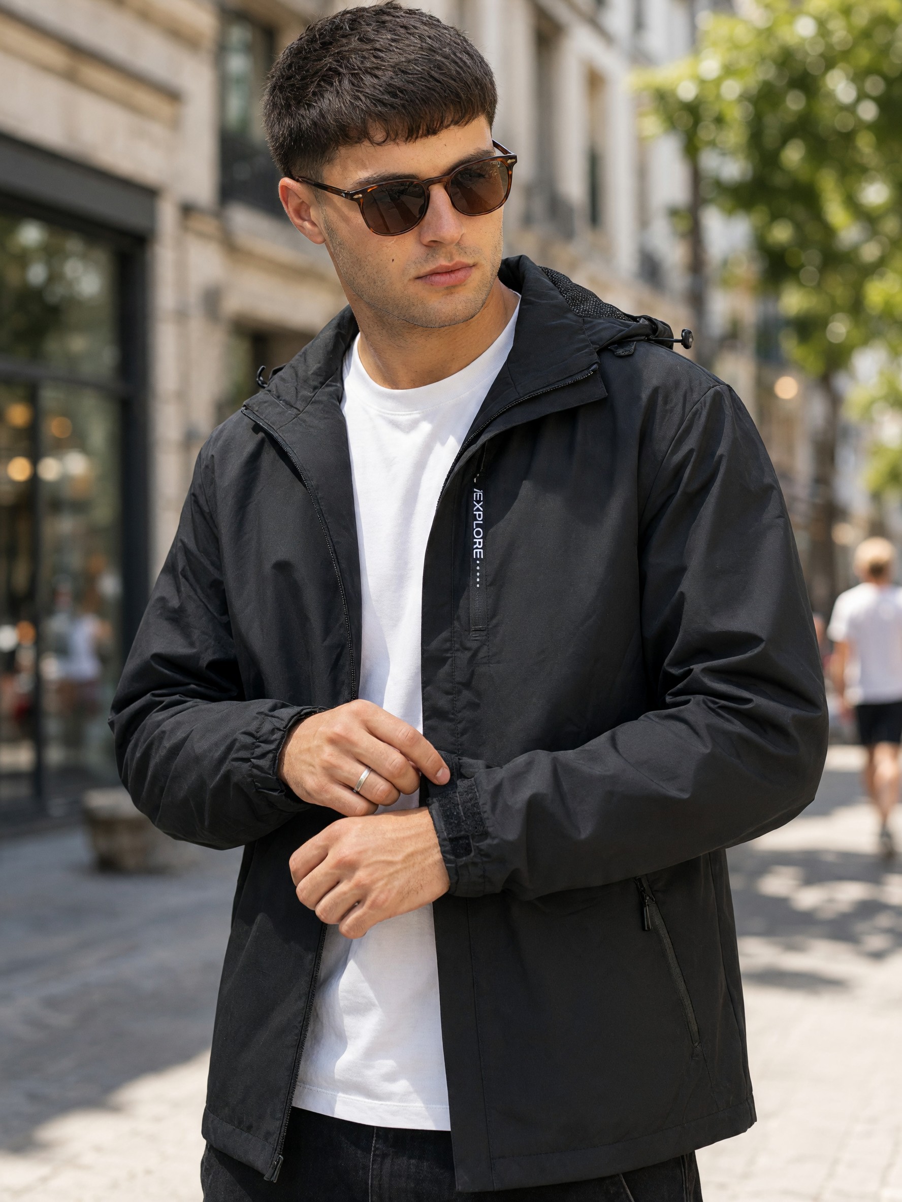 Art 0234 Campera Nylon Rompeviento Importada - Modelos%20Fashion%20IA-f6969593-3d16-4613-a340-b99784759ce9.jpg