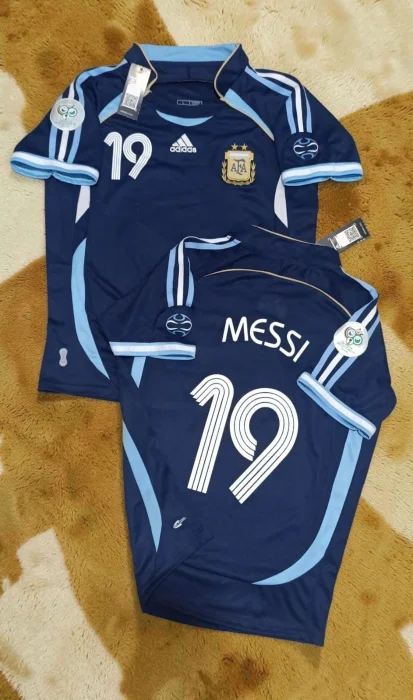 Camiseta Messi 2006