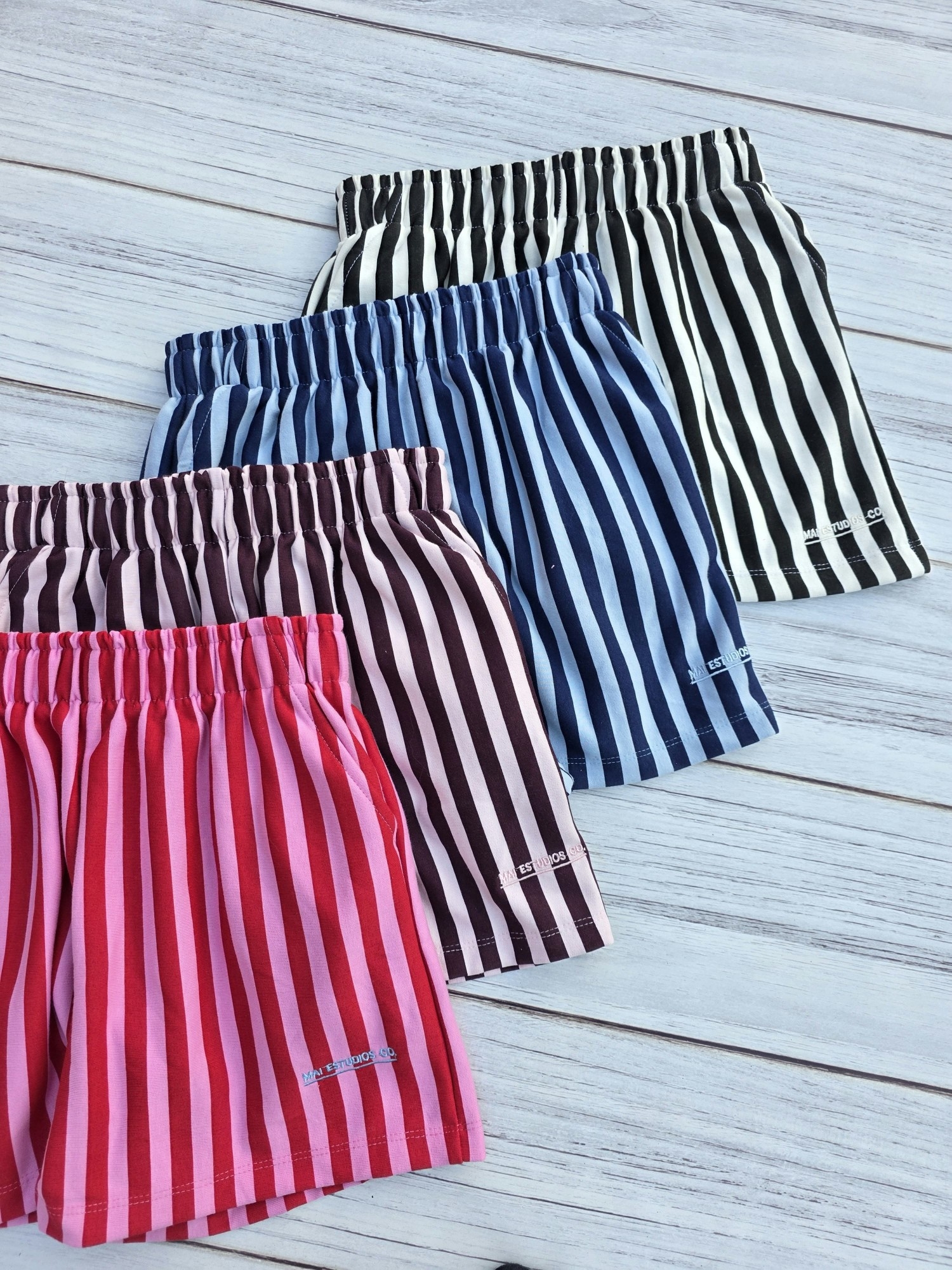 Shorts Rayado Bordado - Imagen 4