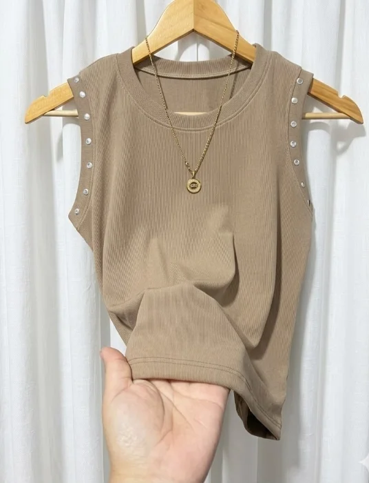 Musculosa Tachas