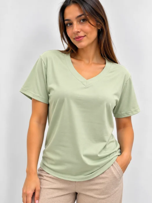 Remera Cuello V