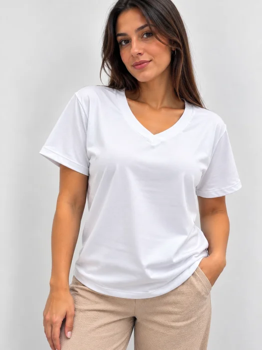 Remera Cuello V