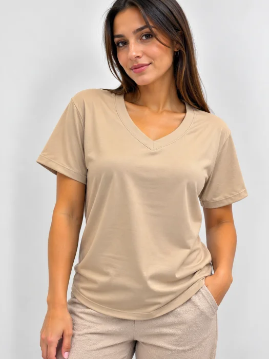 Remera Cuello V