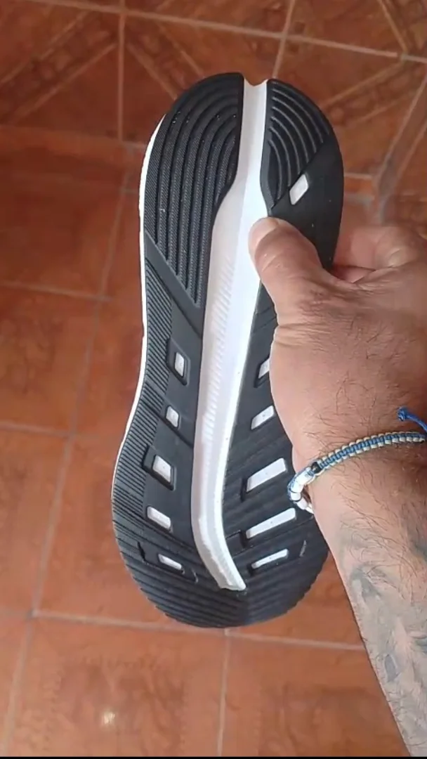 Zapatillas Deportivas - Imagen 3
