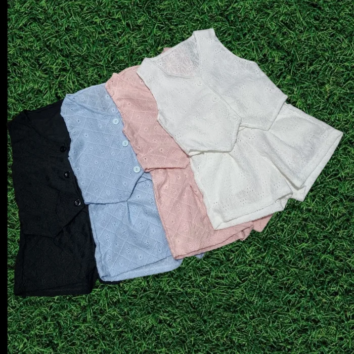 Conjuntos Short y Cheleco para Niñas.