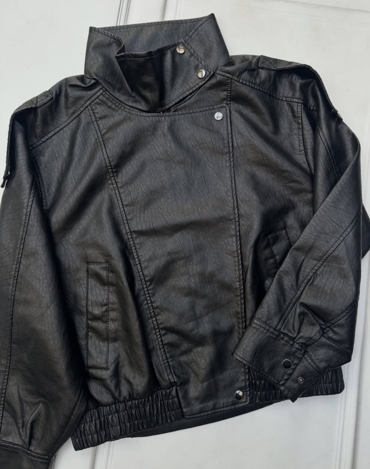 Campera de Cuero Importada - Imagen 2