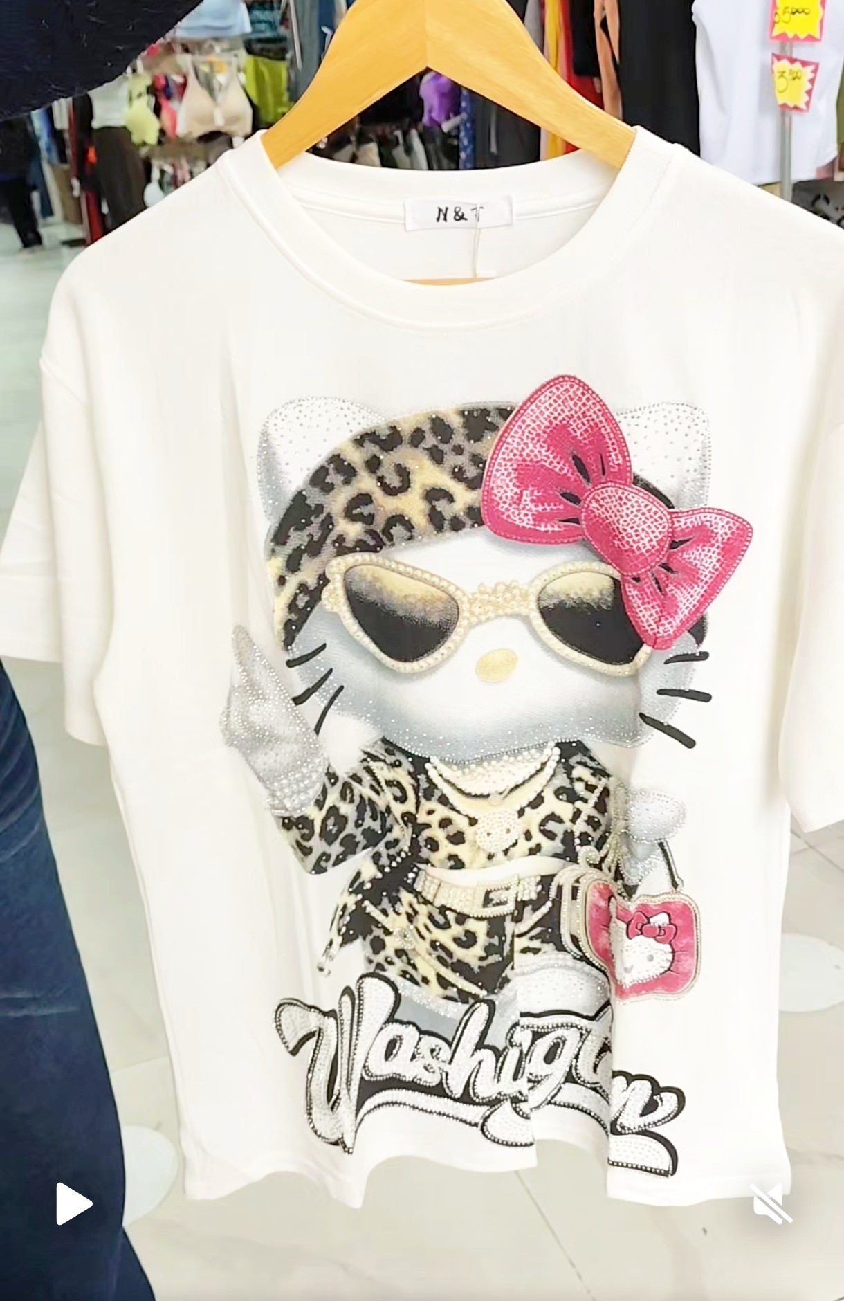 Remeron con Dibujos y Brillo de Adulto  Importado - Imagen 4
