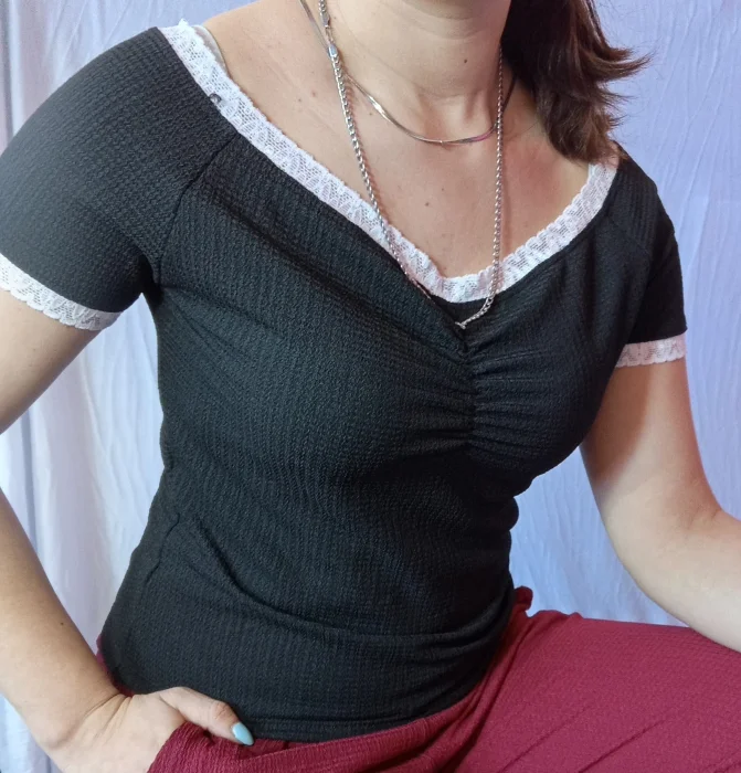Remeras con Encaje