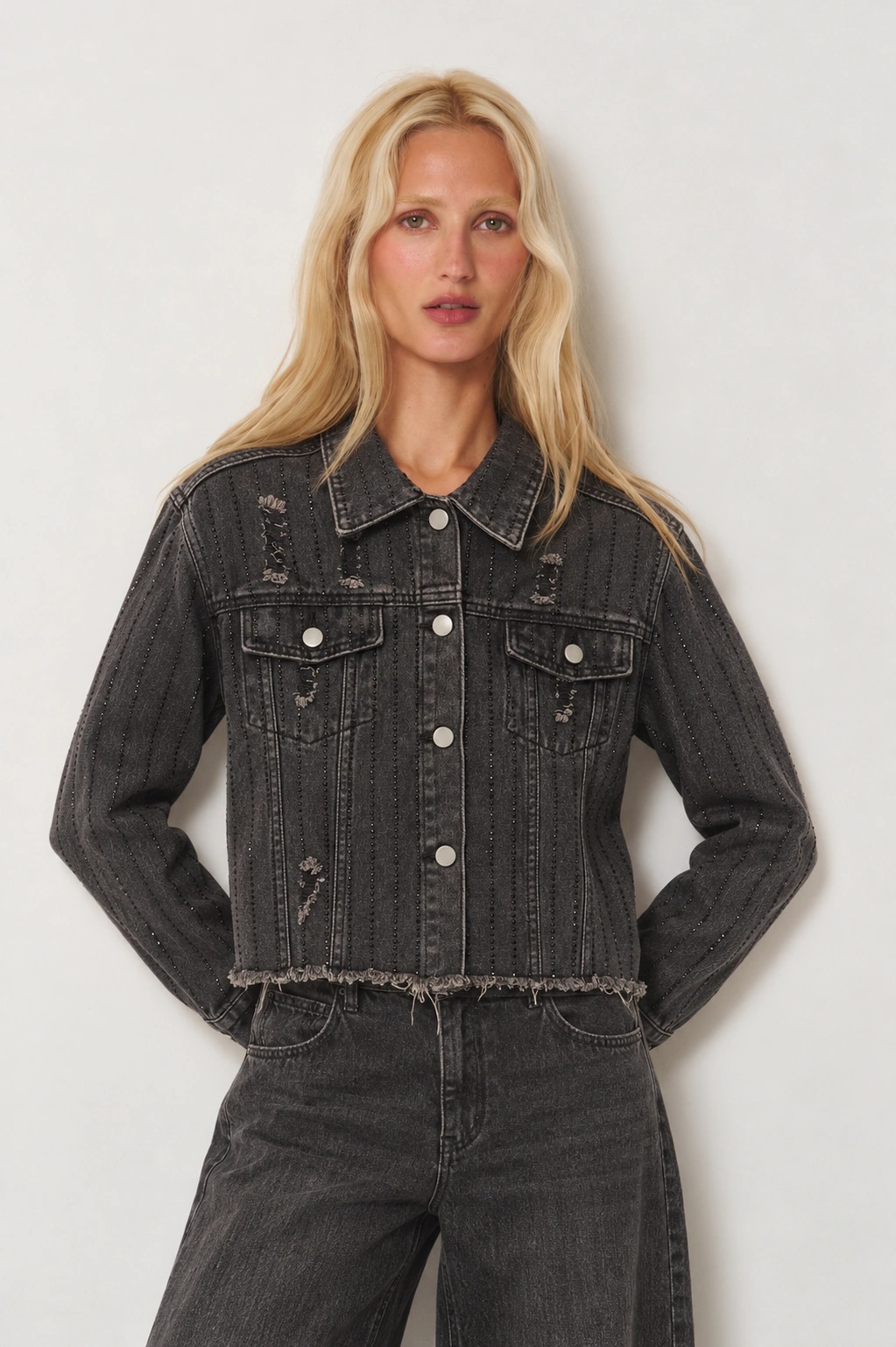 Chaqueta Aura - WhatsApp%20Image%202026-10-20%20at%203.01.14%20PM%20(1).jpeg