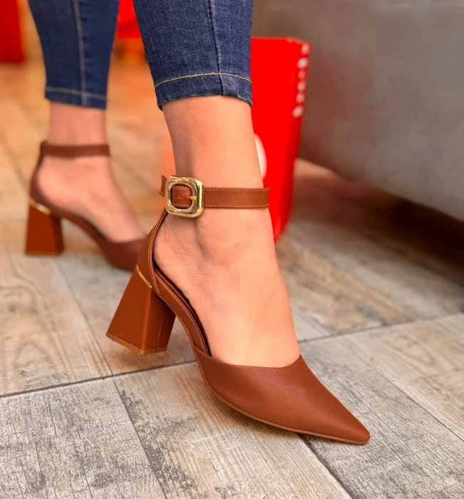 Stilettos Taco Cuadrado Chocolate