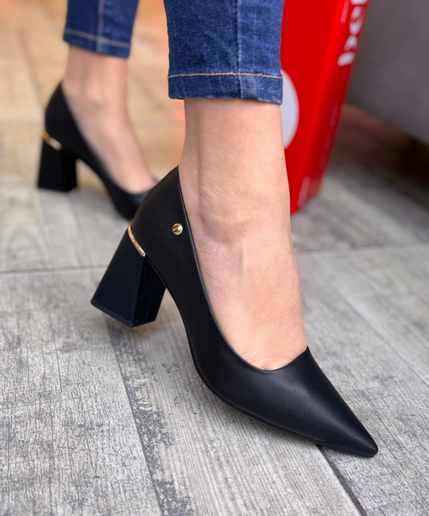 Stiletto Taco Cuadrado Blanco - Imagen 2