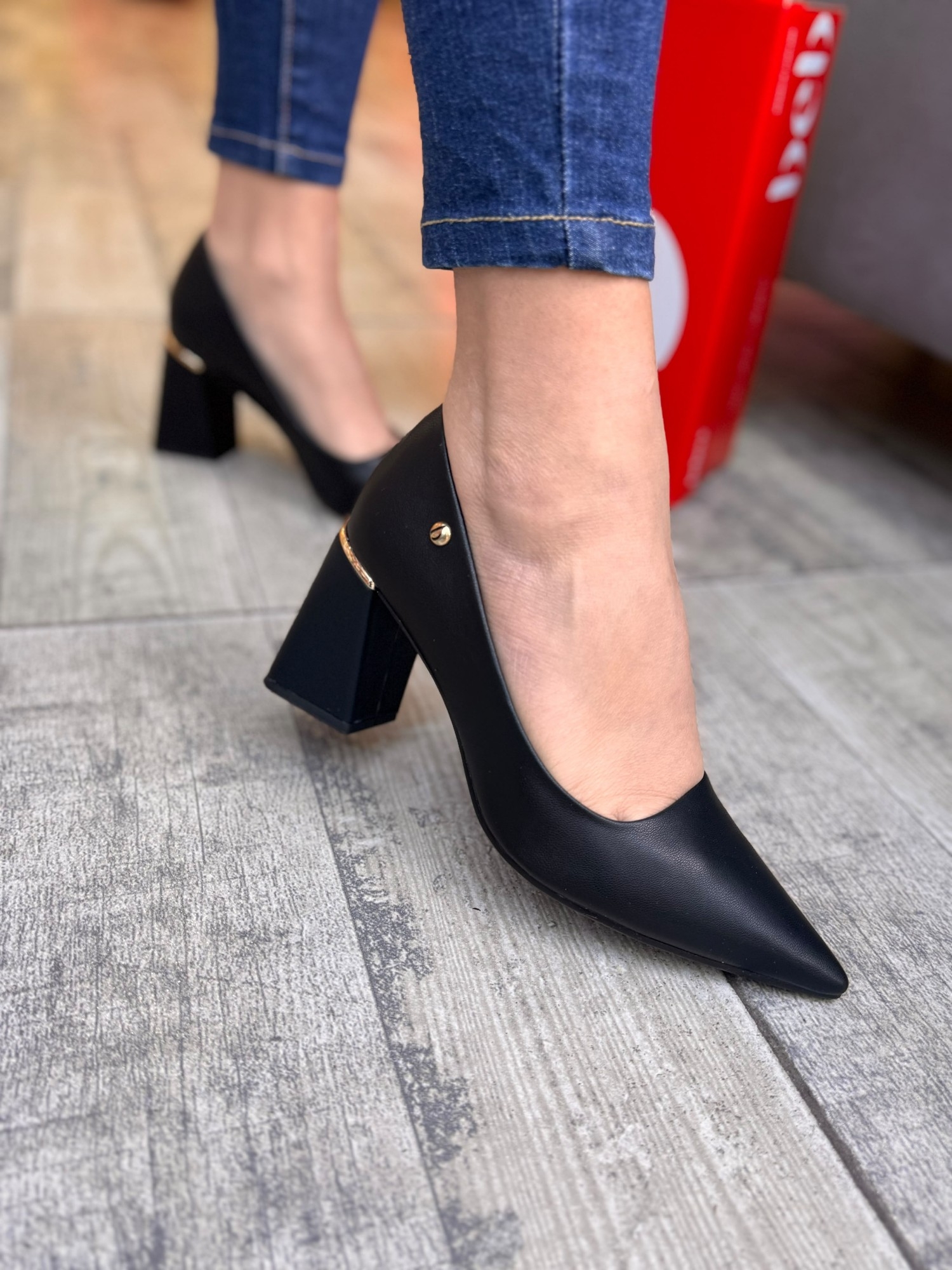 Stiletto Taco Cuadrado Marrón - Imagen 3