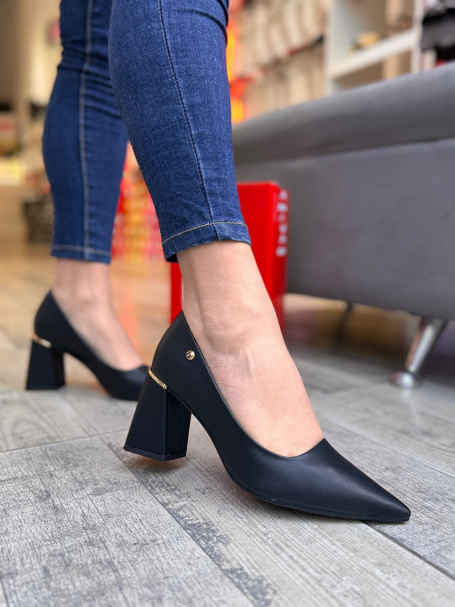 Stiletto Taco Cuadrado Croco Beige - Imagen 4