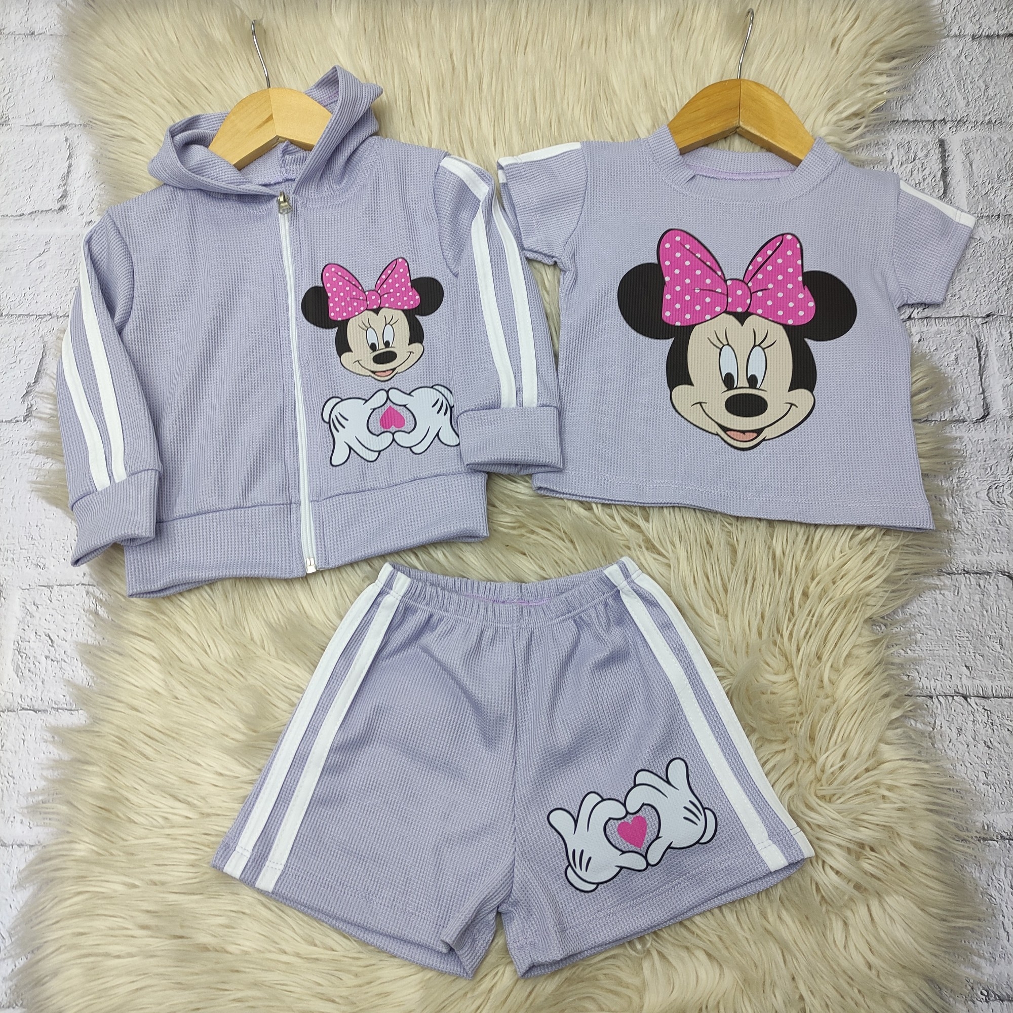 Combo Tres Piezas Campera + Remera + Shorts - Imagen 2