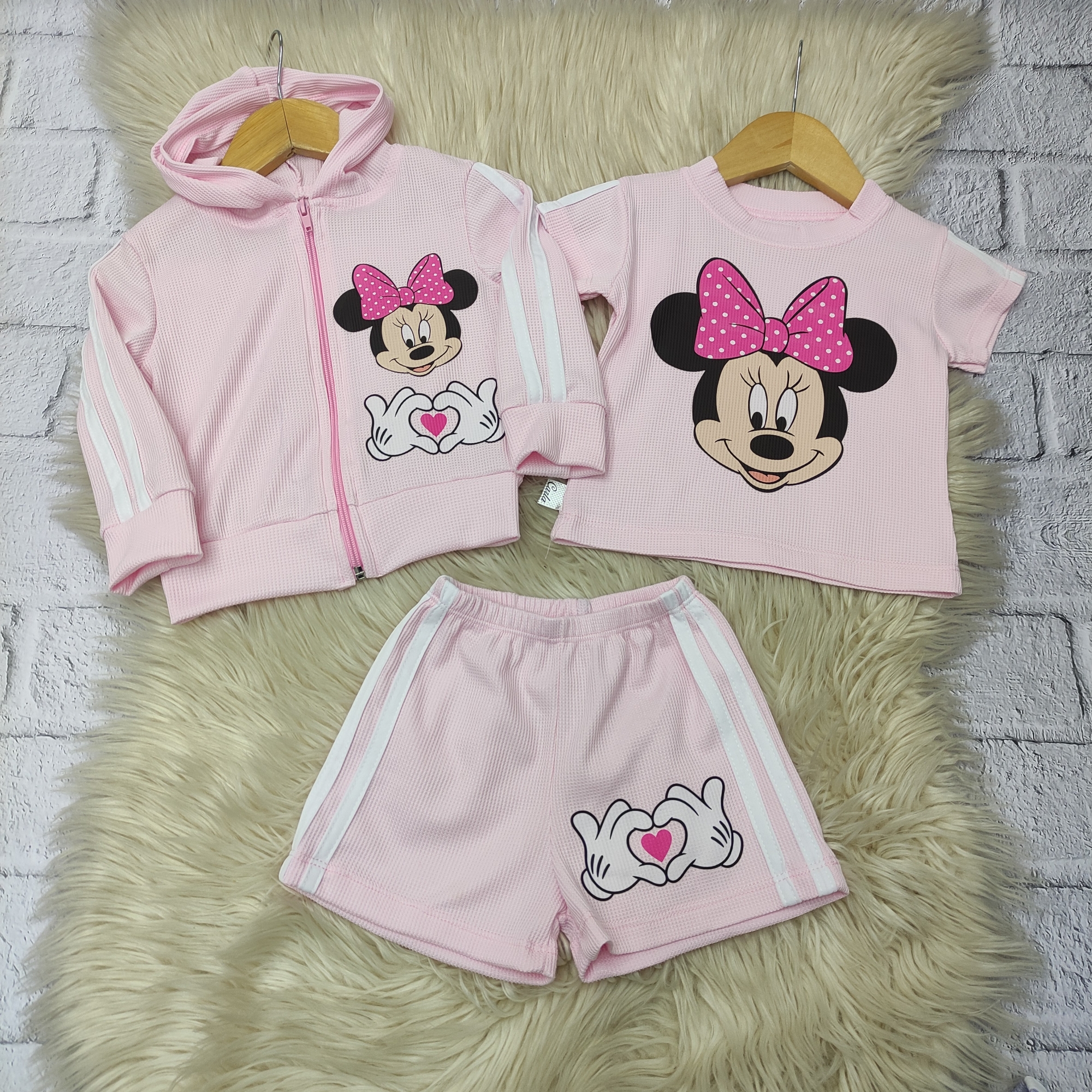Combo Tres Piezas Campera + Remera + Shorts - Imagen 3