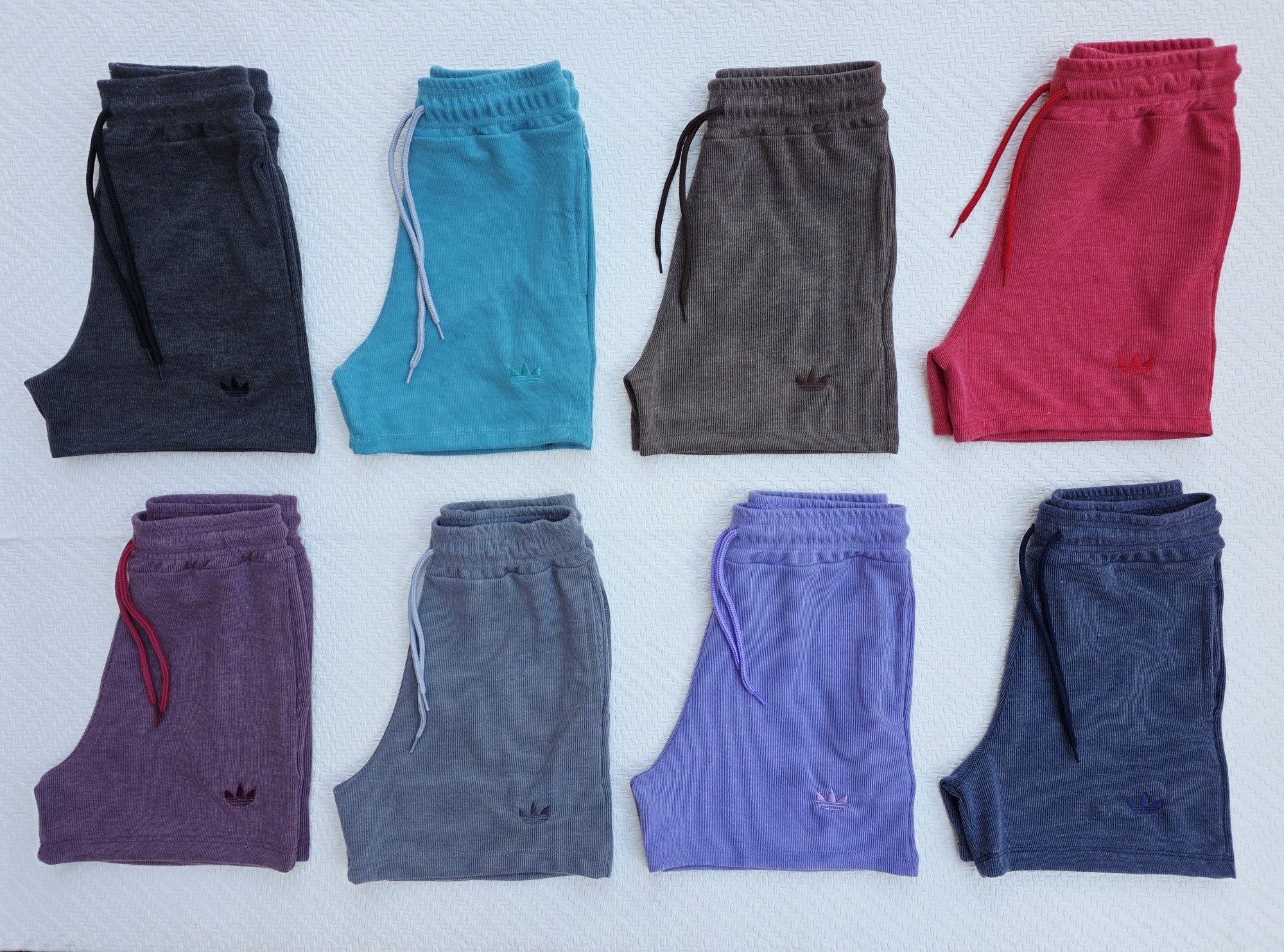 Short Adid.as Morley Vintage Bordados - Imagen 2