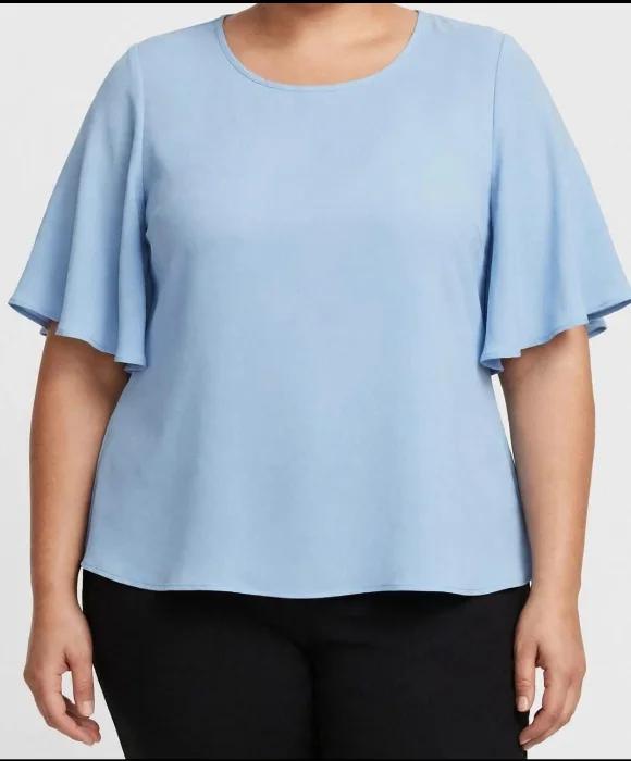 Blusa de Cey Lino con Mangas Campana Talles Amplios 5 y 7