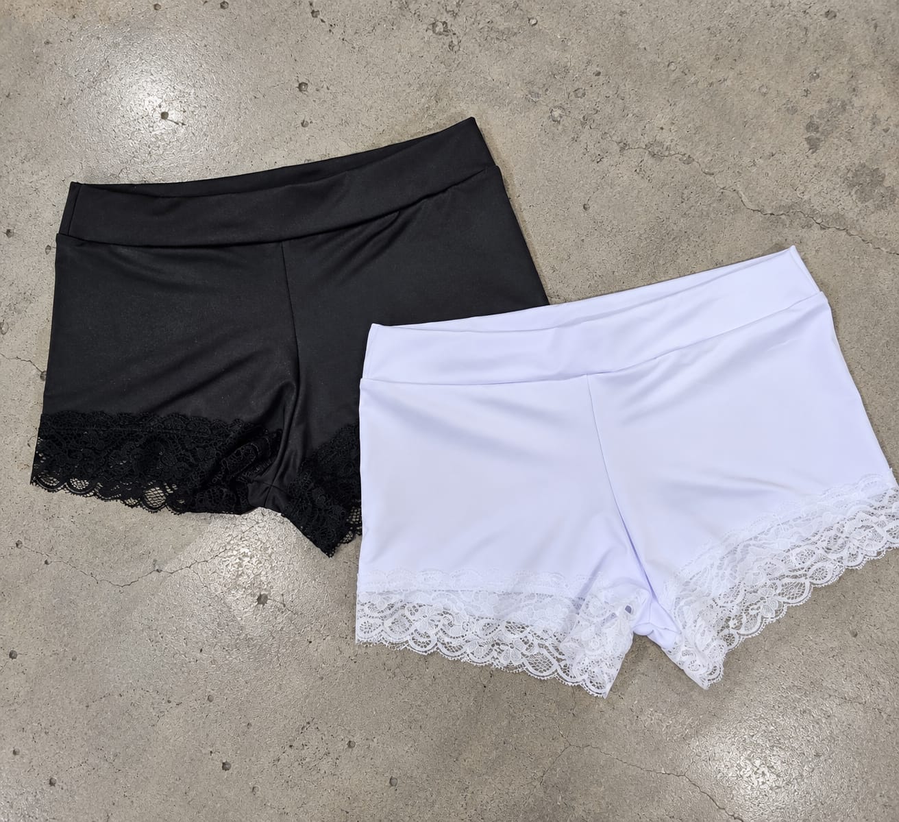 Art. 569 Short Puntilla Pierna Lycra - 569%20(2).jpeg