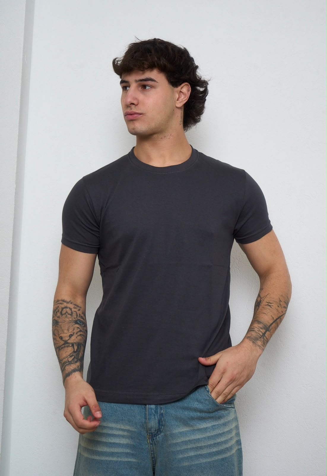 Remera Lisa Basica - WhatsApp%20Image%202026-10-21%20at%2011.52.21%20(1).jpeg