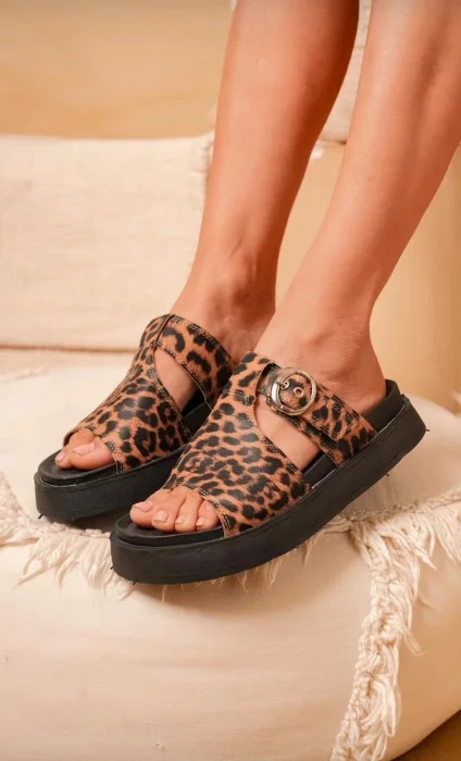 Sandalias , Julia