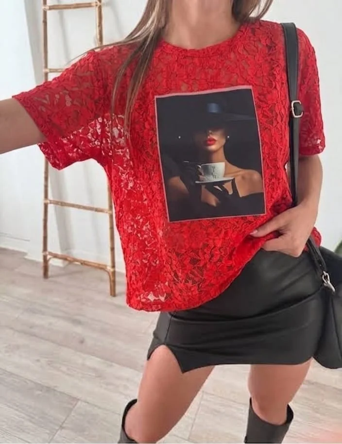 Remera con Encaje - Imagen 1