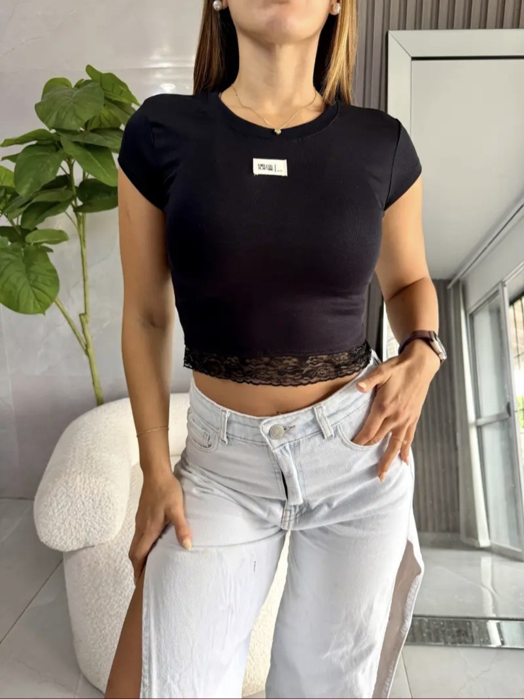 Remera con Encaje - Imagen 2