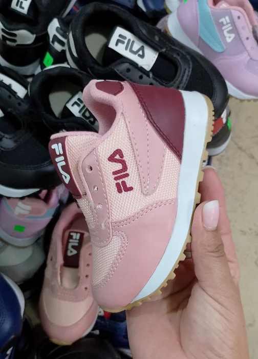 Fila de Nenes