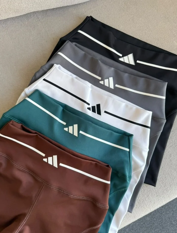 Short Lineal Ad - Imagen 1