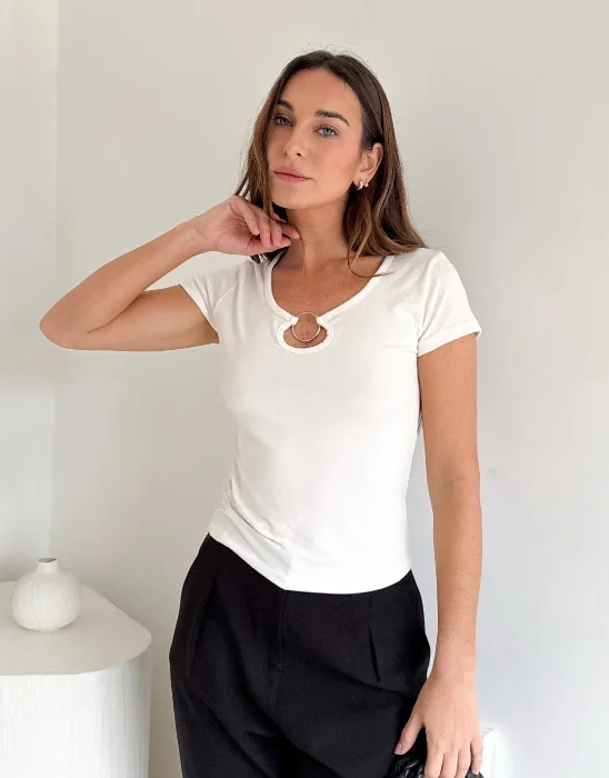 Remera con Argolla