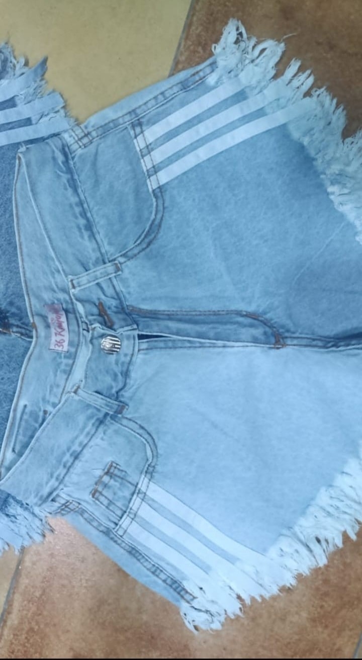 Short con Riras - Imagen 3
