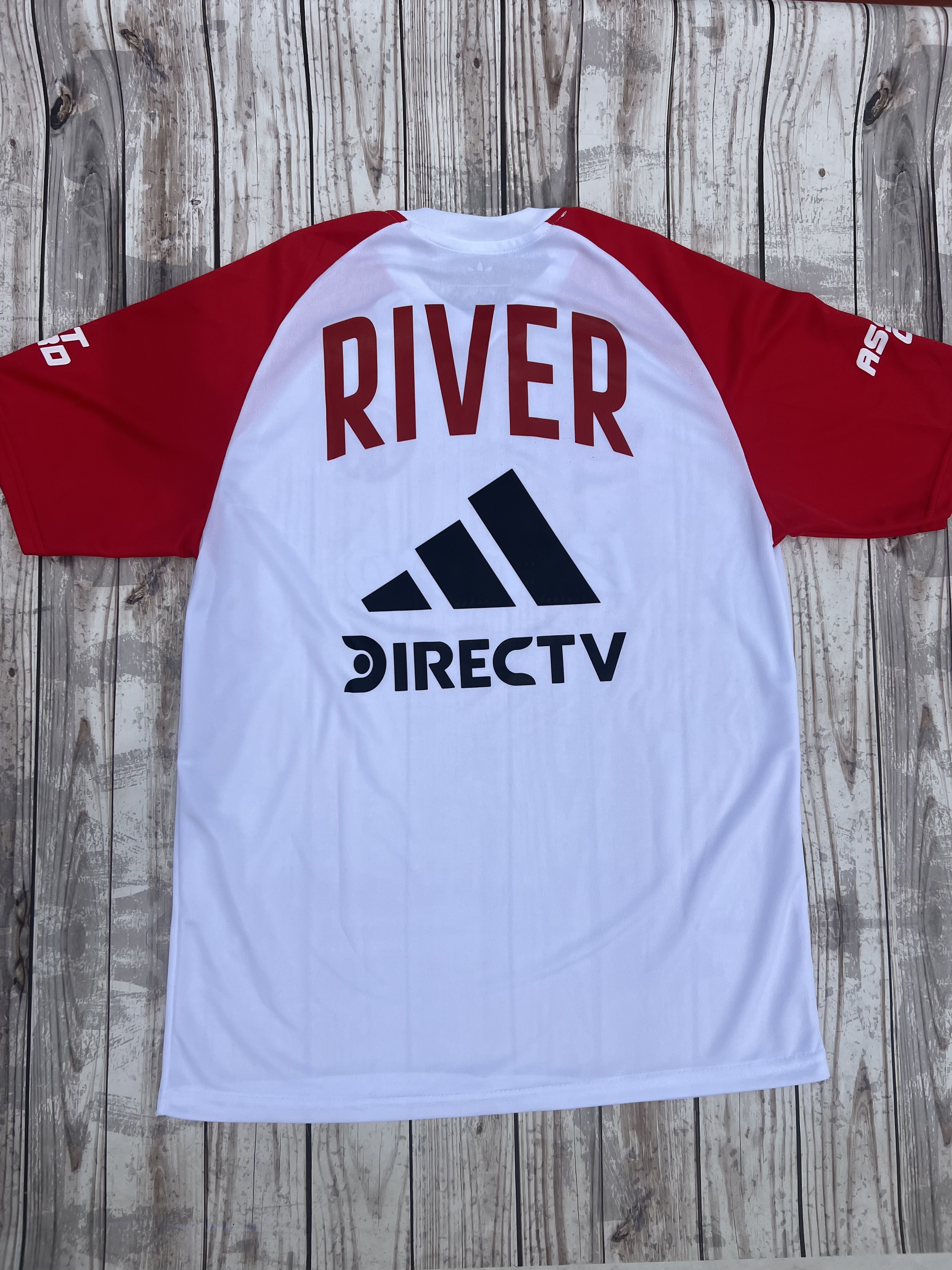 Remera Alternativa Prepartido River - IMG_1760.jpeg